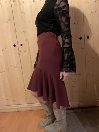 Chic Gonna a balze, colore vino rosso-taglia M /L-