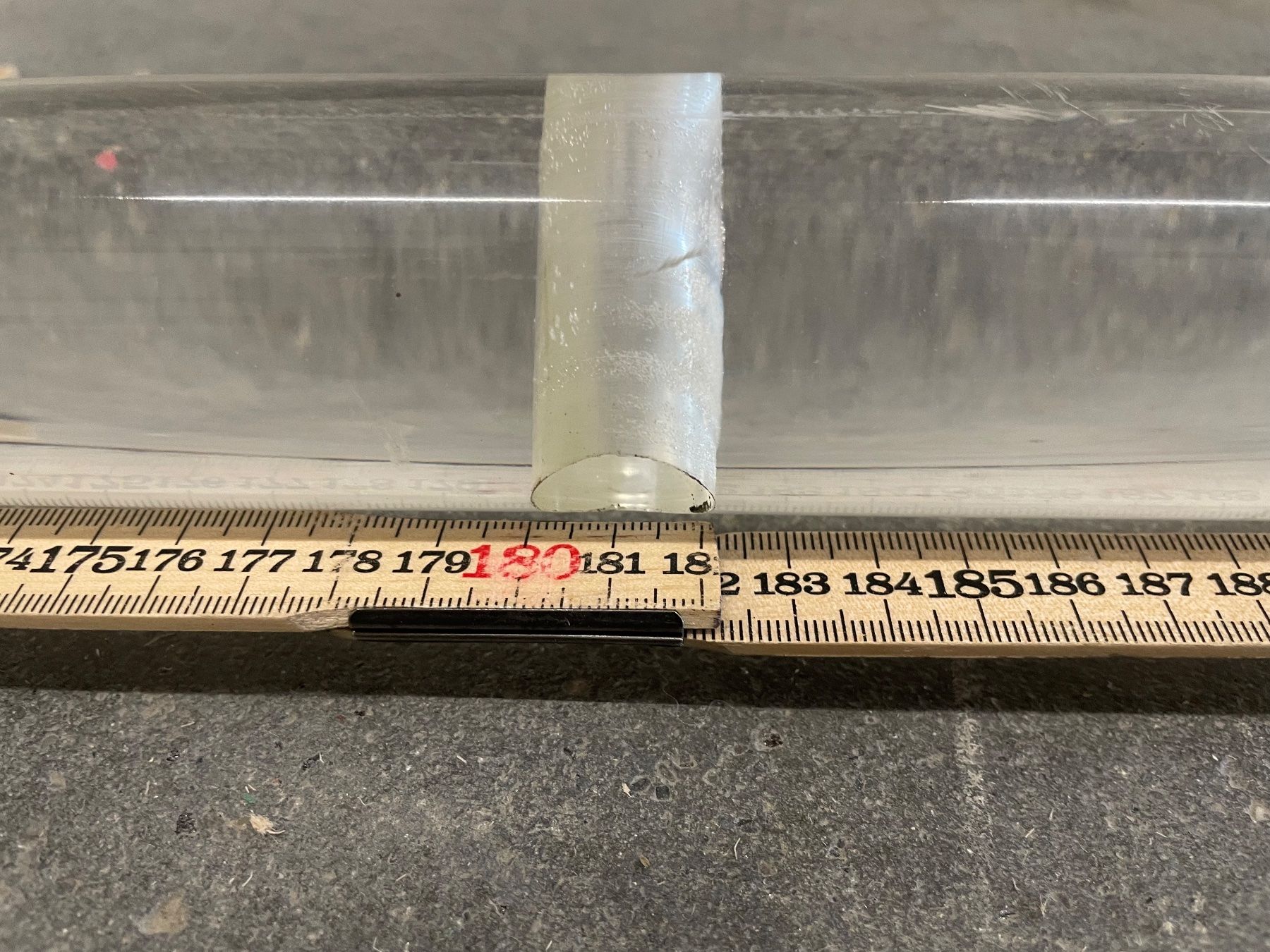 Profile: Plexiglas Rundstab_Durchmesser 50 mm, Länge ca. 2000 mm – Gebraucht aus Flawil von Waldau1A 5