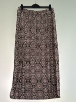 Rockiger Boho-Look Sommerkleid im Ethno-Muster mit Schlitz