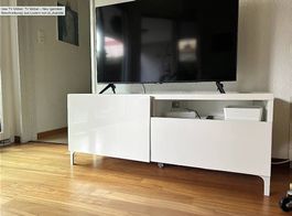 TV Möbel BESTÅ (120cm x 42cm x 48 cm)