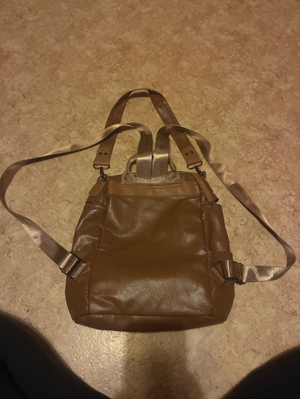 Zaini: Kleiner brauner Rucksack – Usato da Kreuzlingen venduto da jan_fq77 1