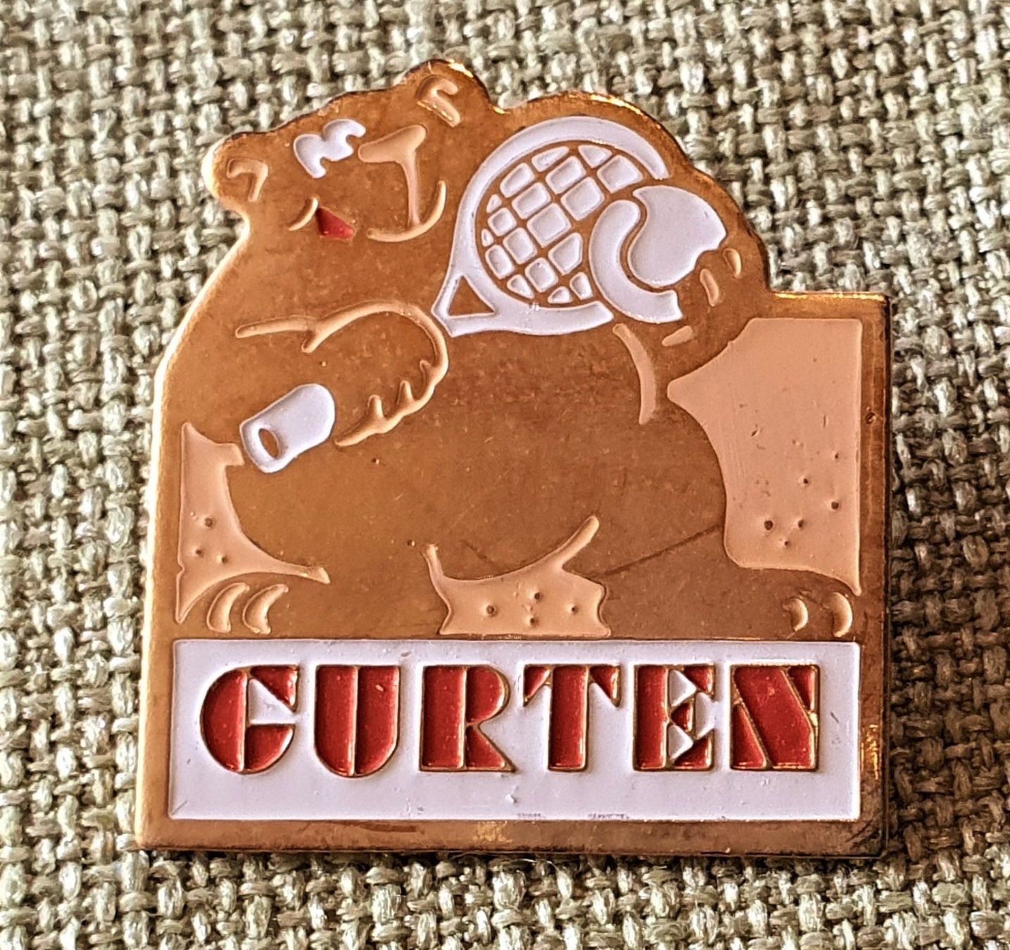 Placchette & Badge: J908 - Pin Gurten Bier Bär Tennis – Usato da Reinach BL venduto da Boston-Verkauf