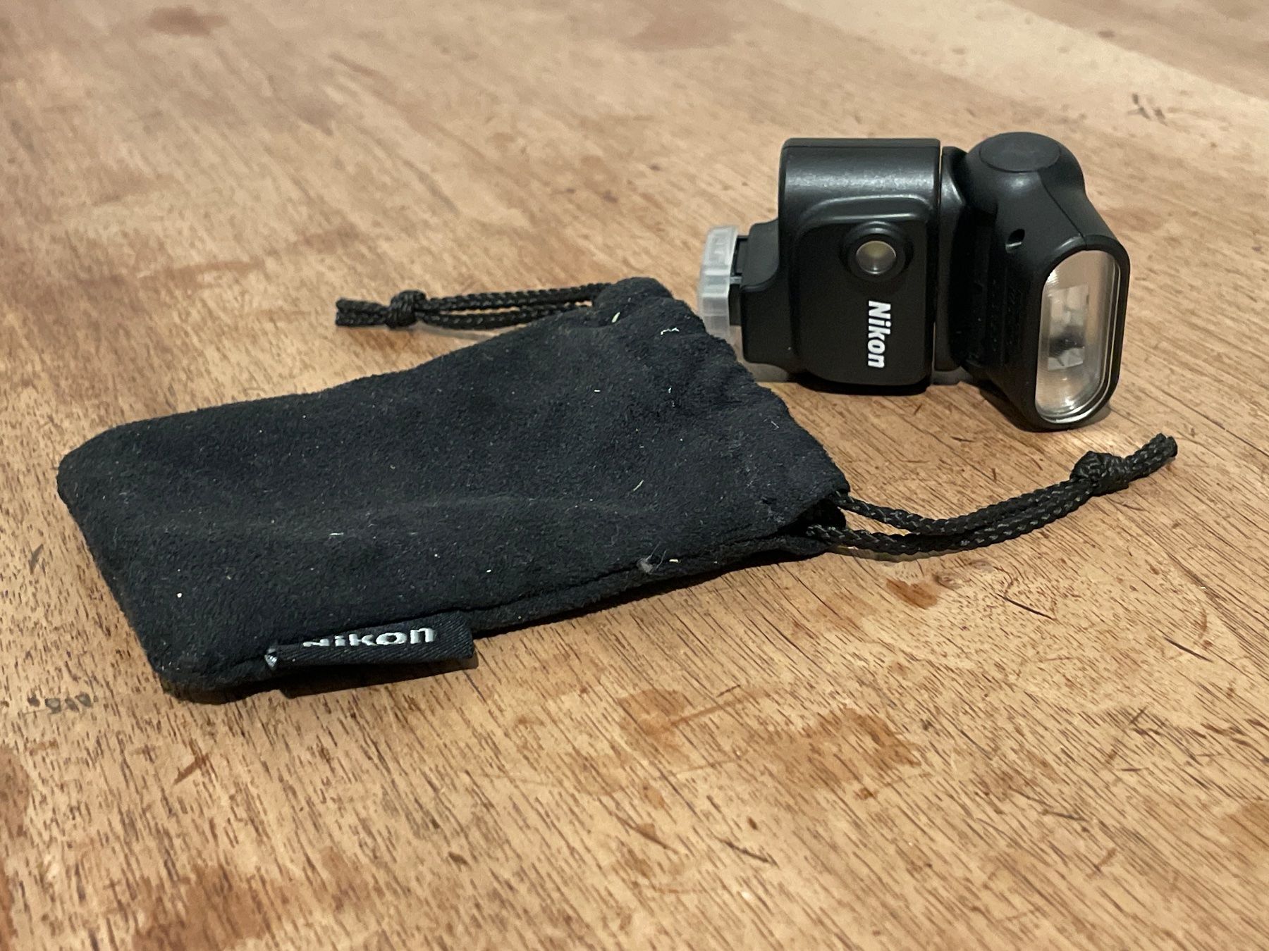 Nikon Blitze: Blitzgerät Nikon Speedlight SB-N5 mit Tasche – Gebraucht aus Luzern von HllH 2