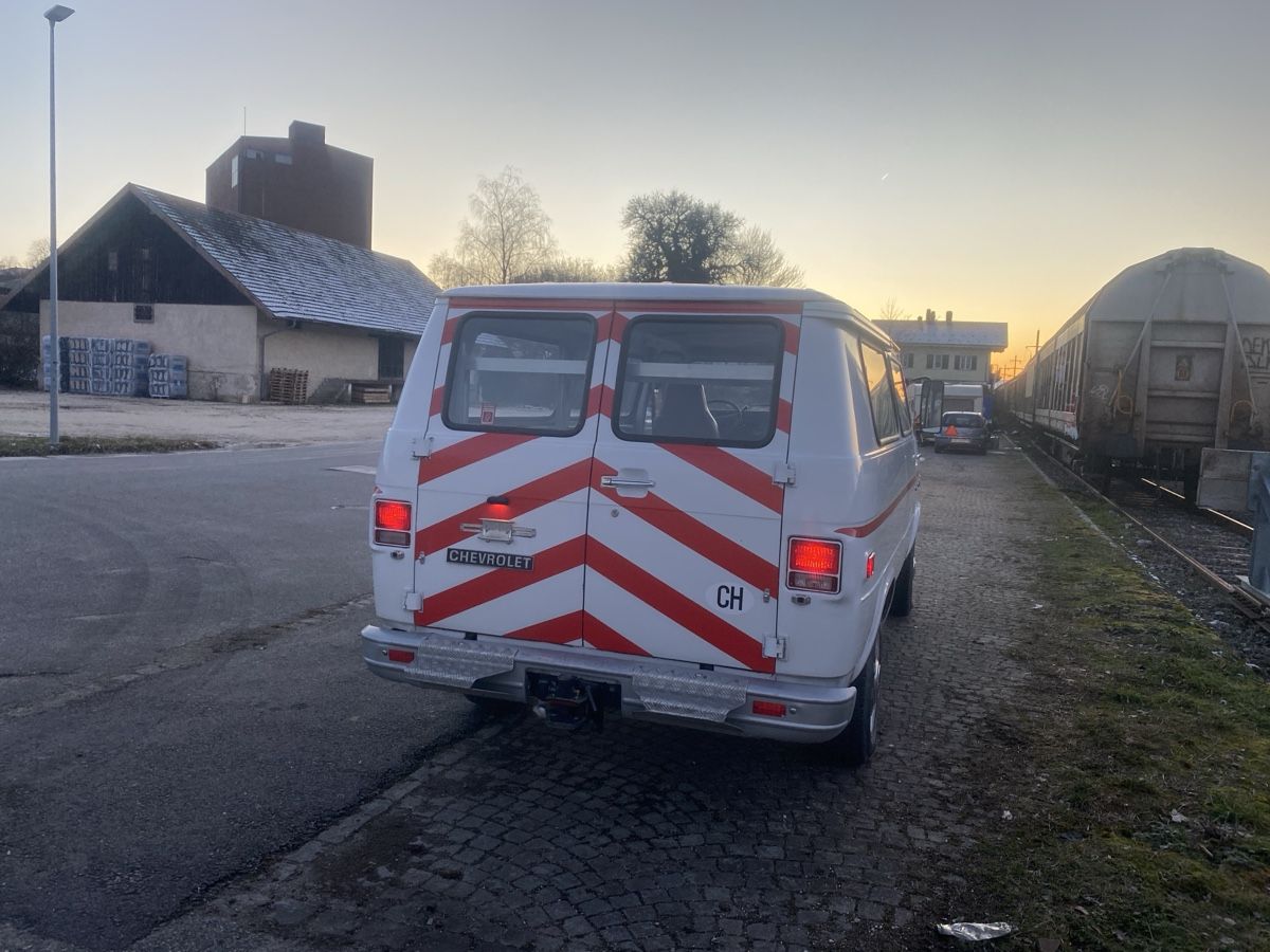 Chevrolet Autos: Chevy Van G30 – Gebraucht aus Arch von AirflowClassics 3