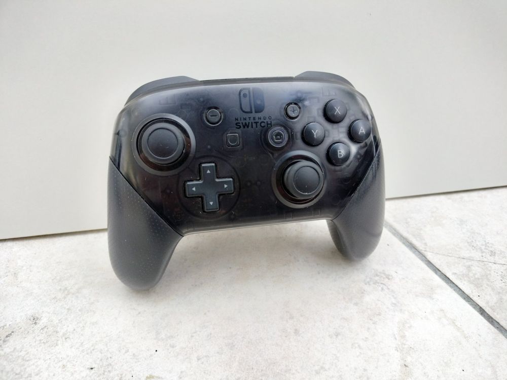 Nintendo Switch Pro Controller ab 1.- (Gebraucht) in Wil SG für CHF 35 ...