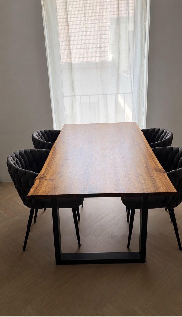 Tavoli: Massivholz Esstisch 180x90 – Usato da Kloten venduto da gioca09