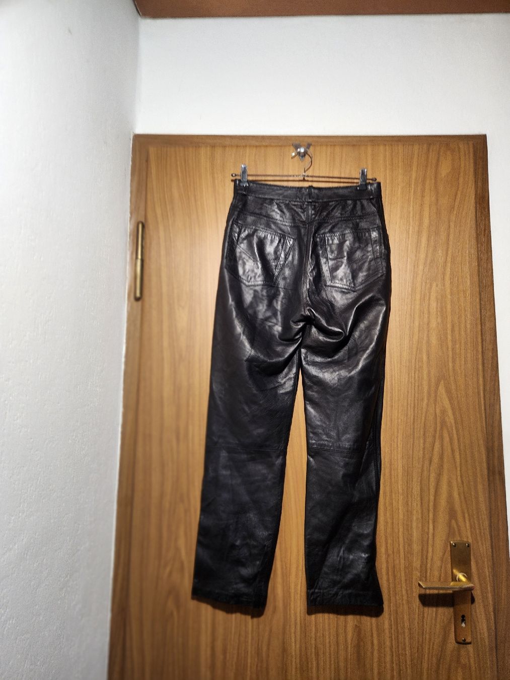 Hosen: Pantalon en cuir noir authentique, taille 36 – Gebraucht aus Niedergösgen von Eva2410 1