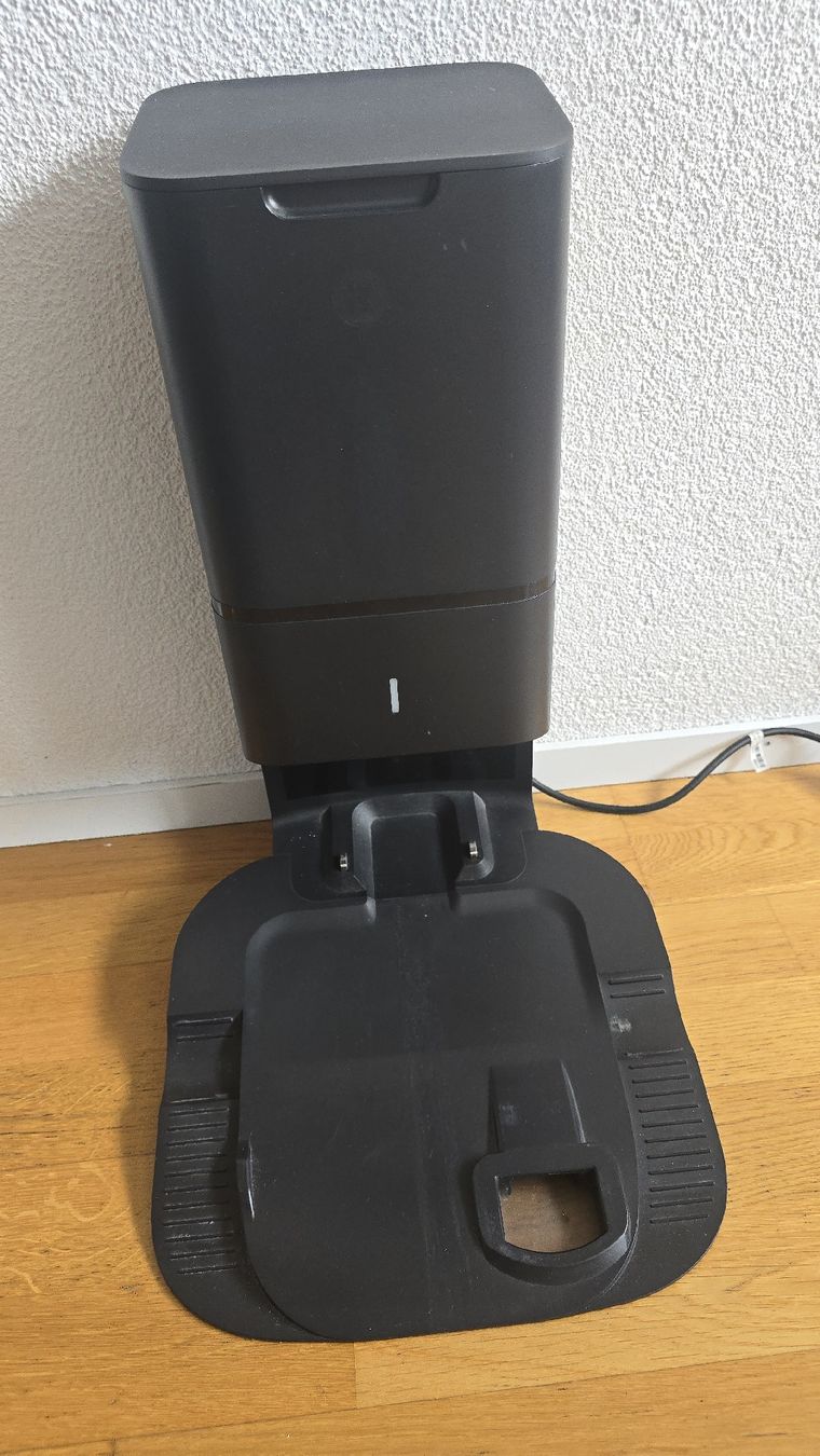 Irobot Staubsauger & Zubehör: I robot Roomba i7+ – Gebraucht aus Derendingen von Profivark 4