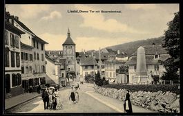 AK Liestal, Oberes Tor mit Bauerndenkmal
