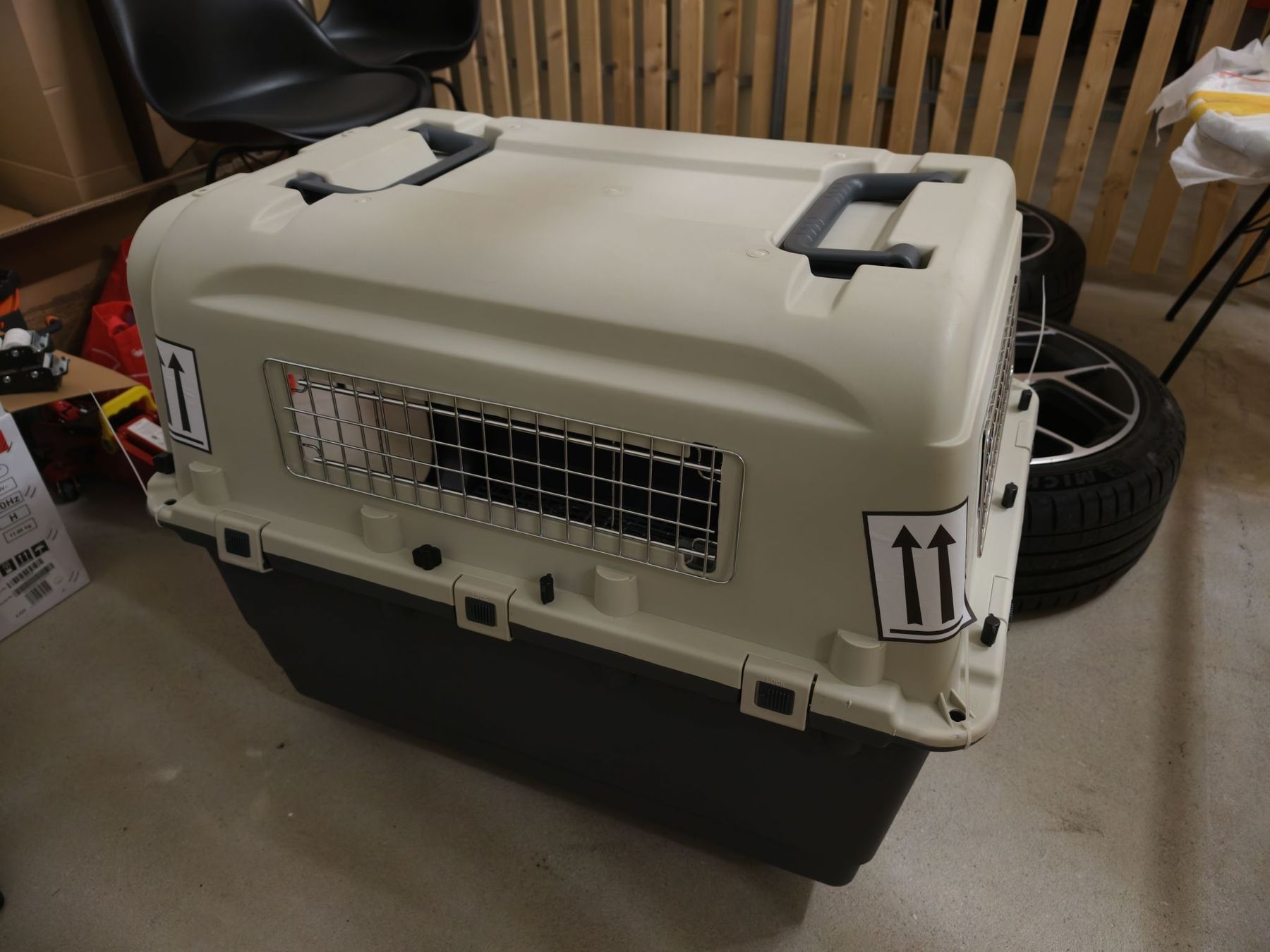 Cages, transport & sécurité: Haustiertransportbox – Neuf (Voir description) à Emmen par shi_l2g8