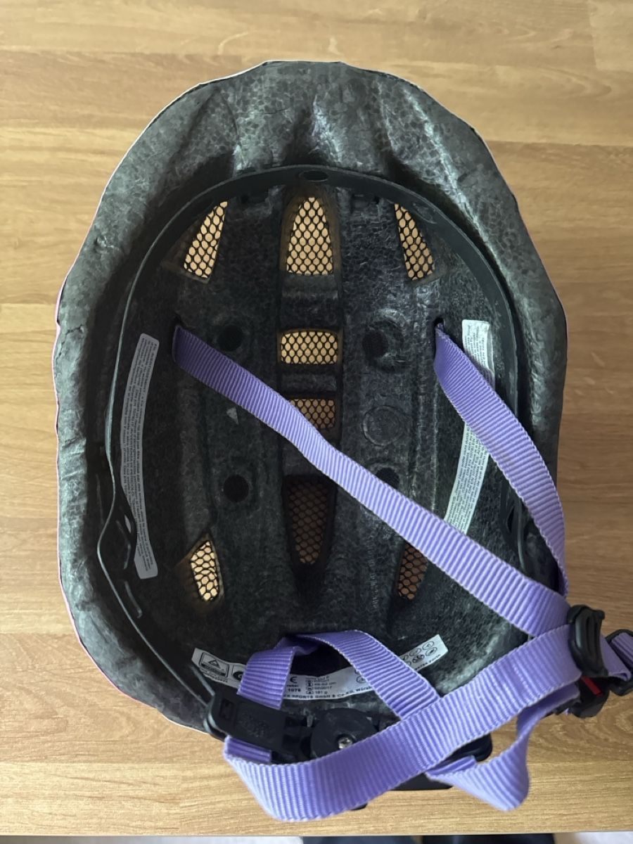 Uvex Caschi: Uvex Kinderhelm, Blumenmuster, Grösse ca. 46-52cm – Usato da Zürich venduto da dun_k7s7 3