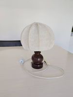 Nachttischlampe im antiken Stil