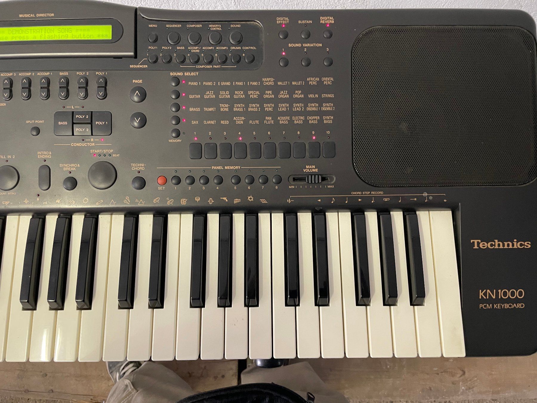 Technics Strumenti musicali: Technics KN 1000 Keyboard – Usato da La Croix (Lutry) venduto da netrajet 2