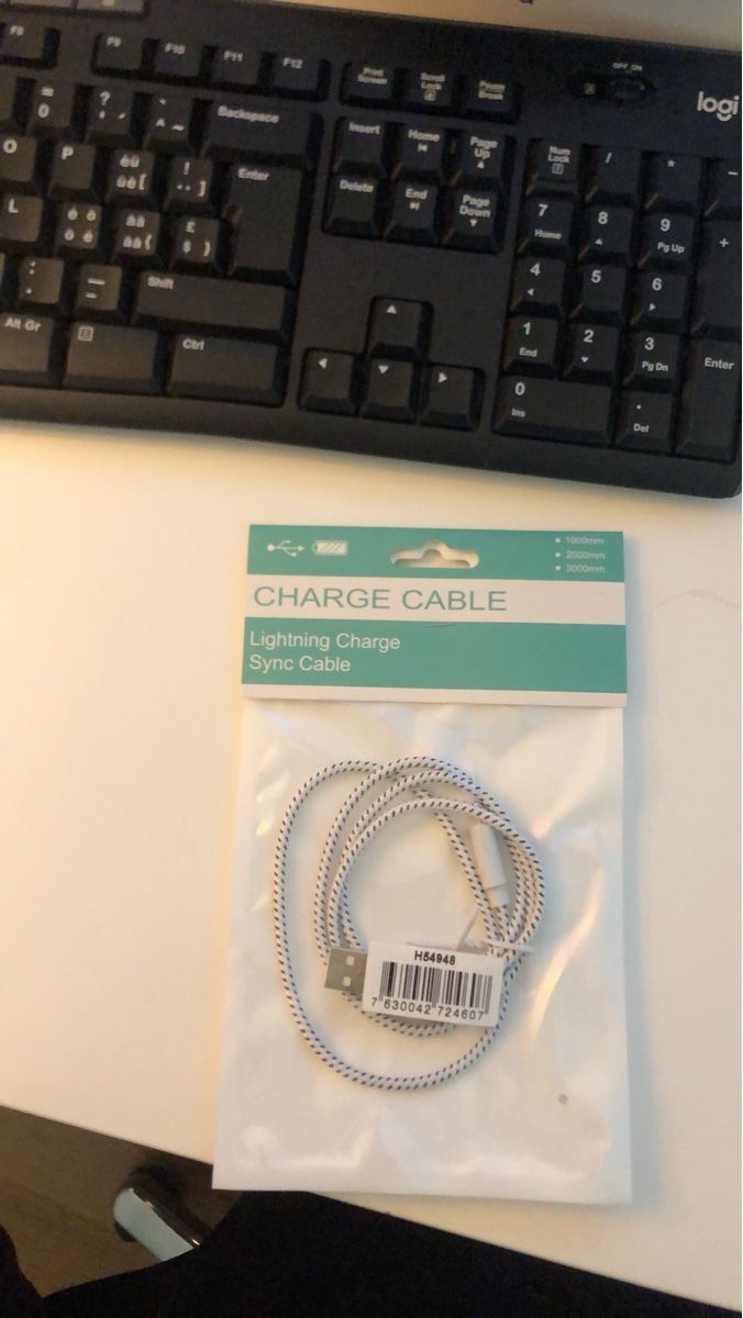 Samsung Kabel: Neues Lightning Ladekabel - Robustes Design, Top Qualit – Neu und originalverpackt aus Zürich von ER-