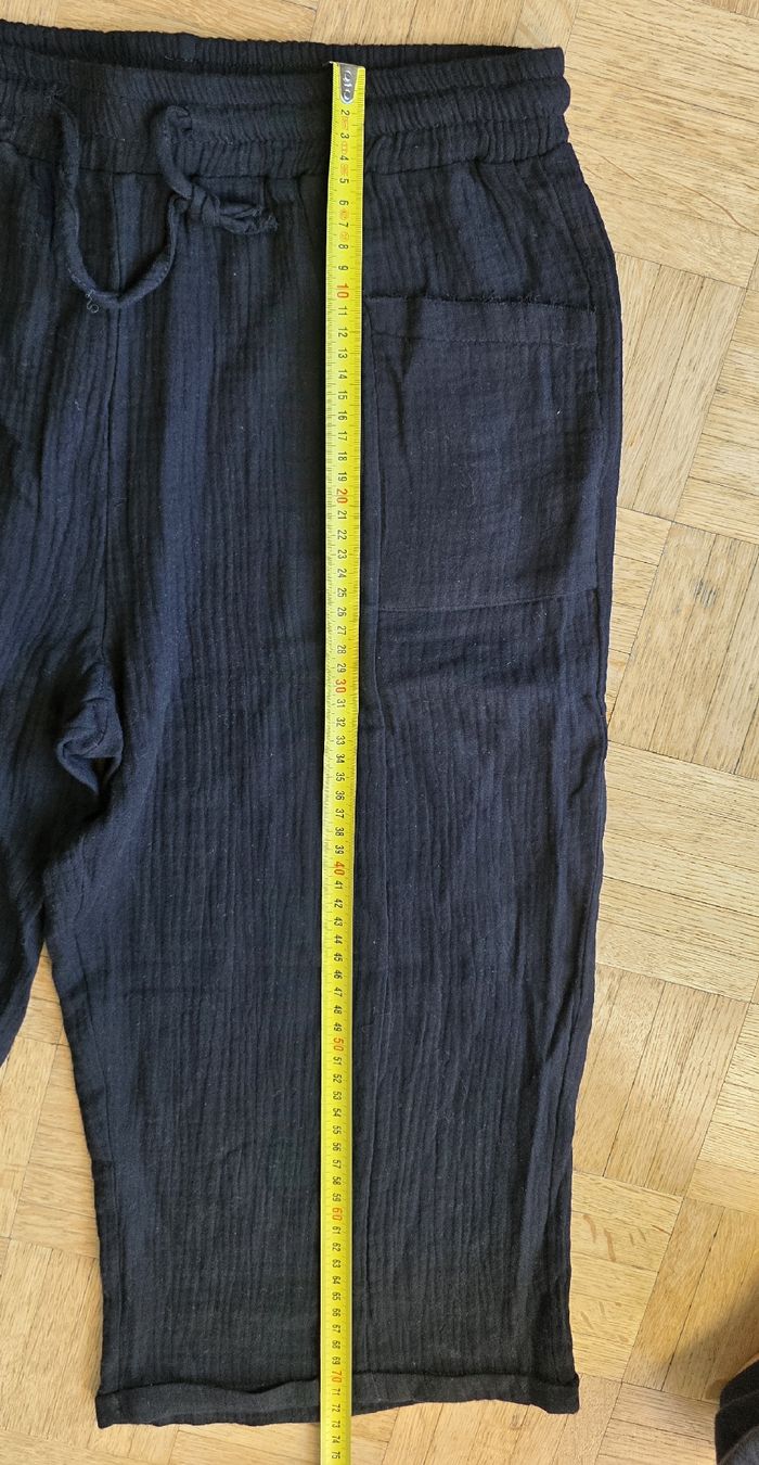 Hosen: Pantalon /short noir XL fluide été – Gebraucht aus Yverdon-les-Bains von van_dq65 3
