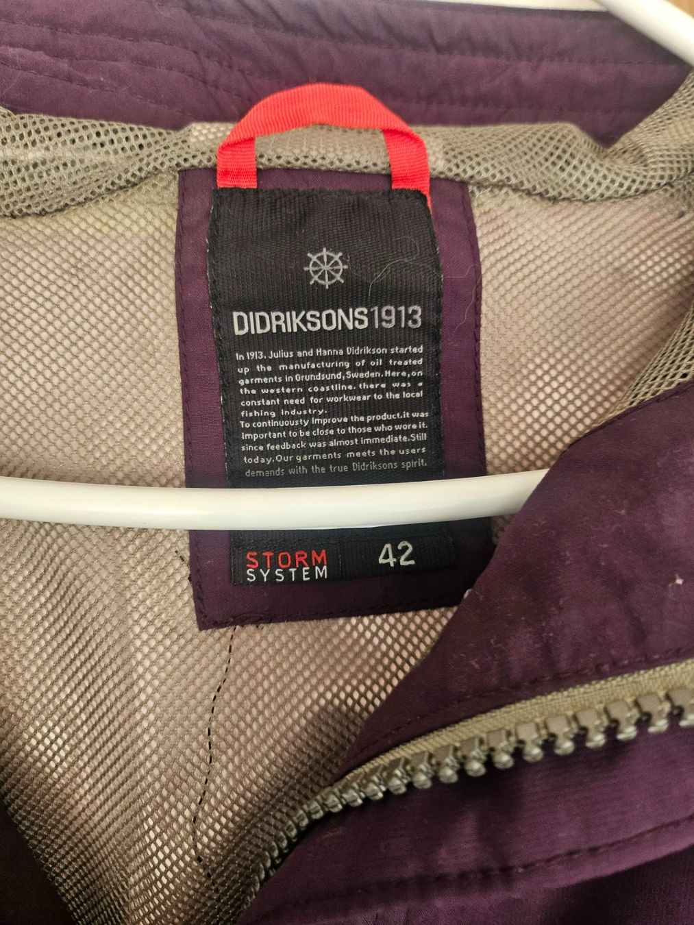Didriksons Manteaux: Didriksons Regenmantel in 42 - wunderbare Farbe***** – D'occasion à Triesen par Teddyeddy 1