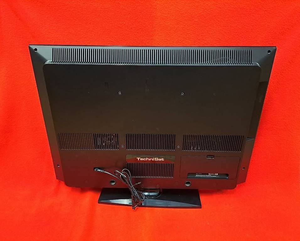 Technisat Fernseher: TechniSat MultyVision 32 ISIO – Gebraucht aus Gümligen von Slix1 2