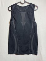 Schwarzes Sporttop für Männer Gr. 48/50