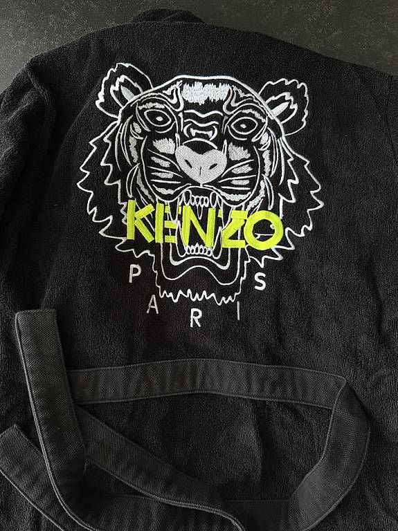Accappatoi: Kenzo Badmantel  – Usato da Winterthur venduto da ChiuJezzy