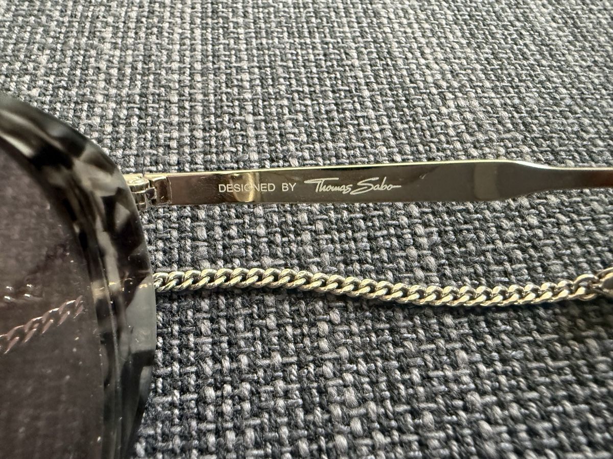 Thomas Sabo Occhiali & Lenti: Sonnenbrille Thomas Sabo E0006 mit Kette Etui – Usato da Eglisau venduto da Nic1906 3