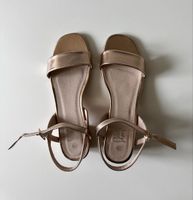 Sandalen in Roségold, Gr. 39 - neuwertig