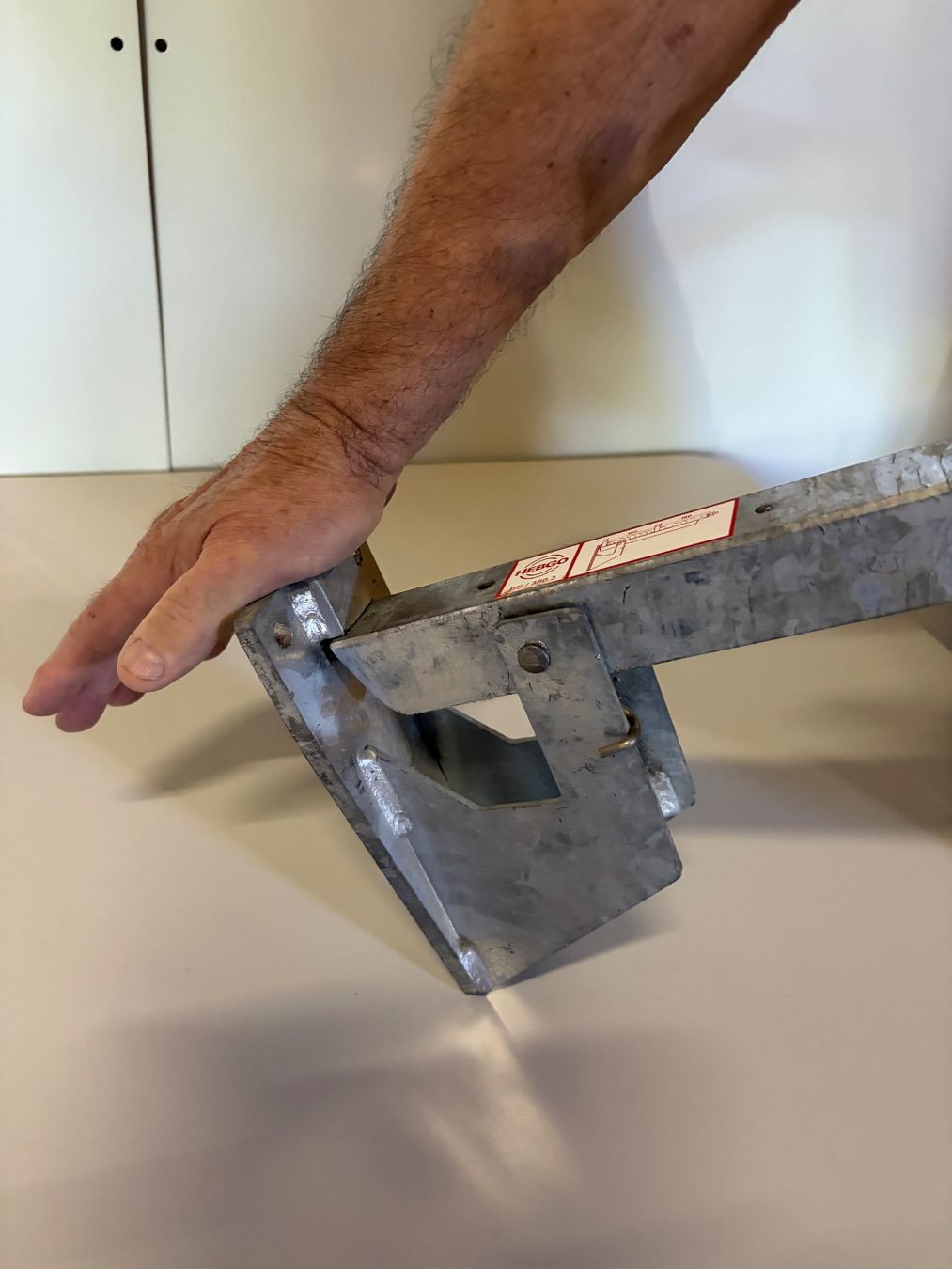 Wandhalterungen: 4 Sitzbank Klappkonsolen Hebgo BS/380.3 – Gebraucht aus winterthur von Grami1 6