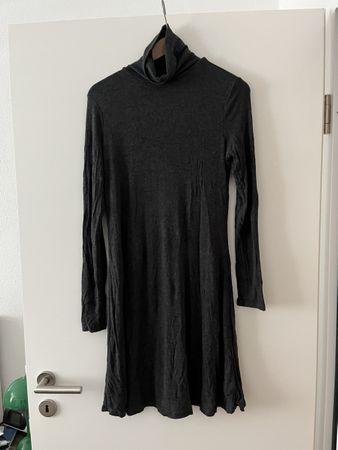 DARK GREY TURTLENECK DRESS