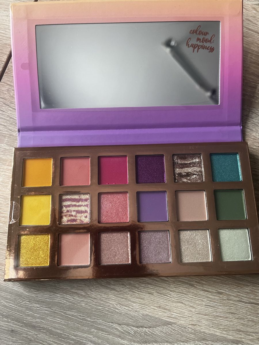Make-up: Essence Make Beauty Fun Eyeshadow Palette – Gebraucht aus Aarau von kailing12 1