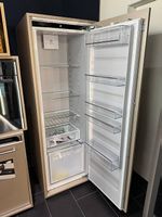 IK3318CAR Kühlschrank Einbau Festtür 176.9 cm, D