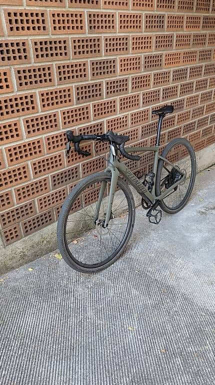 Specialized Vélos: Specialized Diverge Comp. elektr. Schaltung/ Rahmen Carbon – D'occasion à Winterthur par Domenico.schoeni