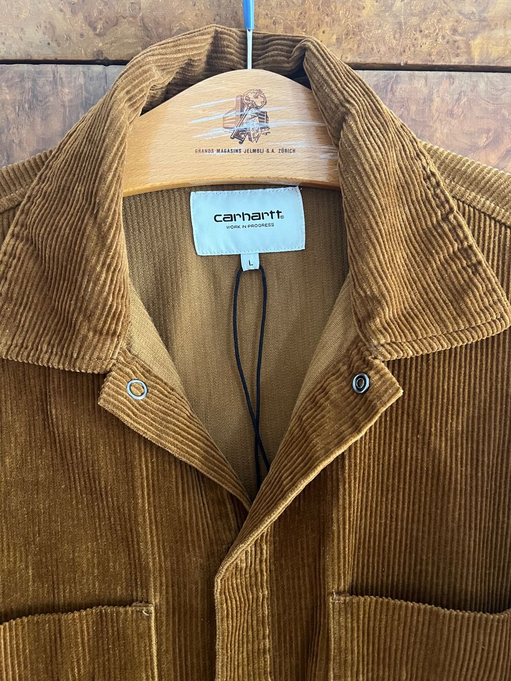 Carhartt Giacche: Carhartt Cordhemd braun L – Usato da Biel/Bienne venduto da Girasole232 1
