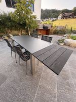 Gartentisch mit Stühlen