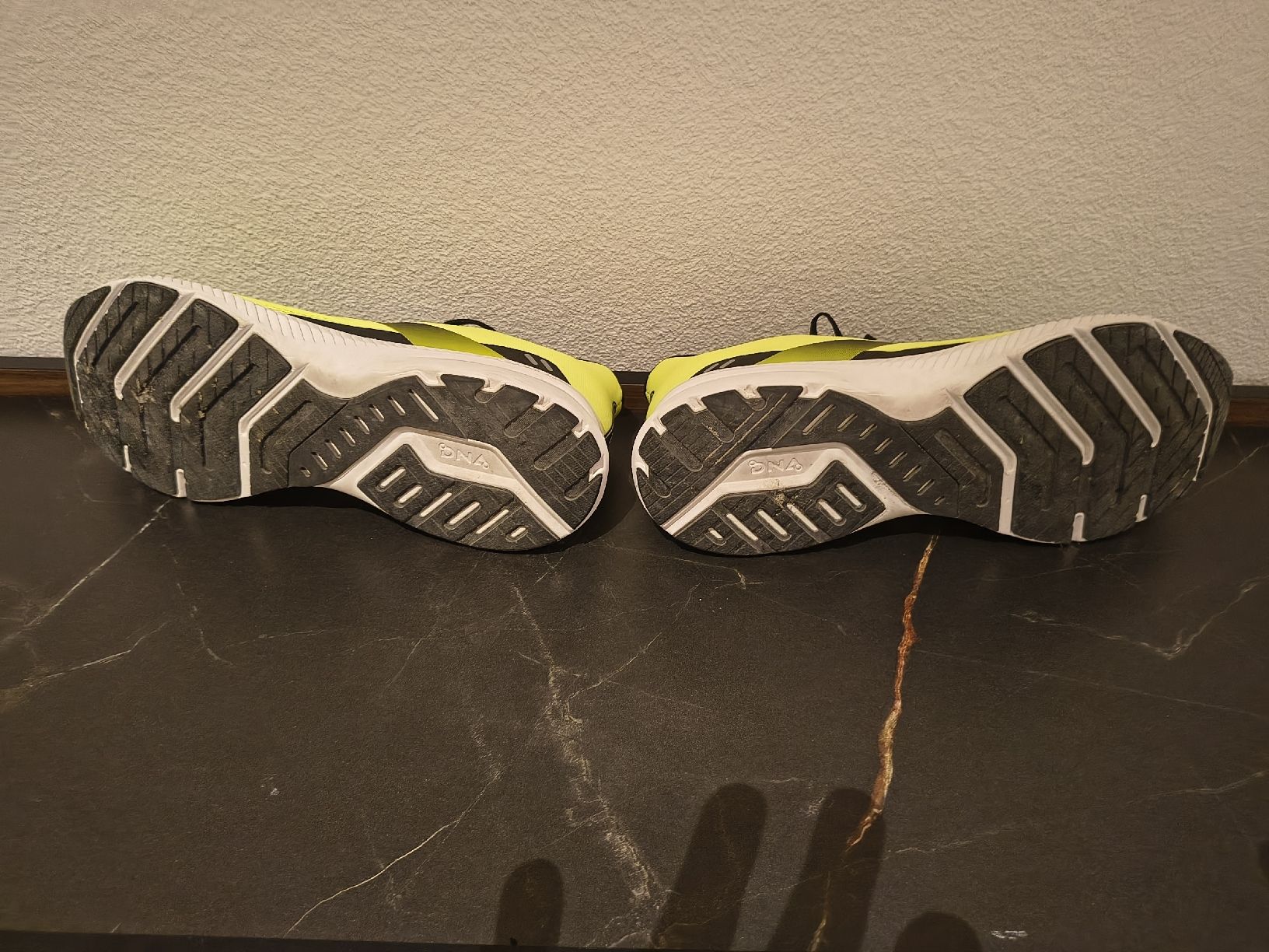 Brooks Scarpe da uomo: Brooks Laufschuhe Gr.46 – Usato da Dietwil venduto da stu_7zbx 1