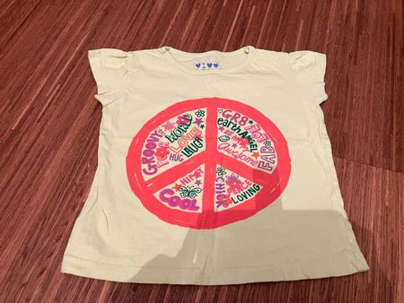 Sommer T-Shirt Gr. 104 mit Peace Zeichen