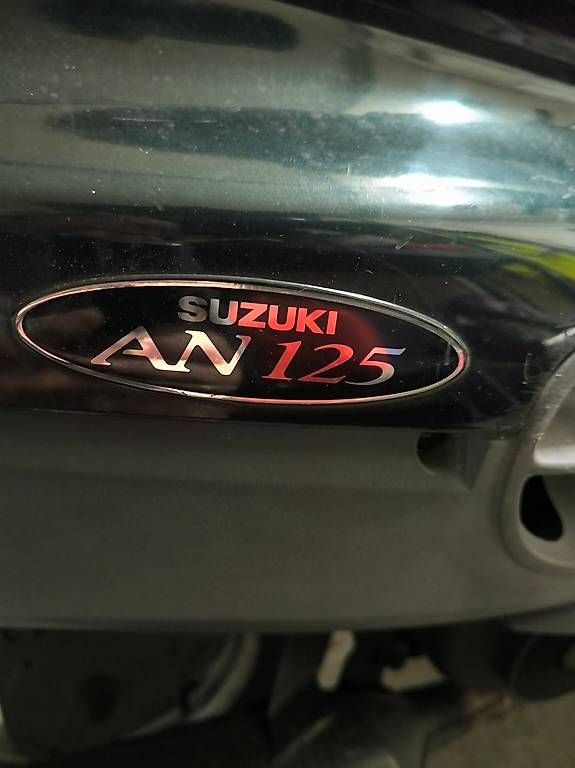Scooters: 125 Roller Suzuki AN125 – Gebraucht aus Port von Lararuth 2