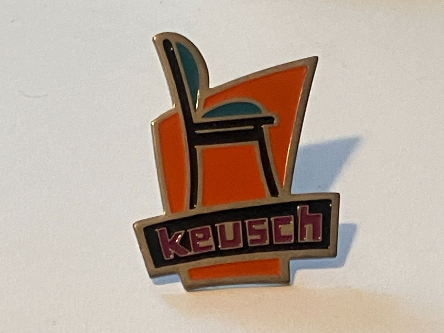 Placchette & Badge: 1 Pin Keusch – Usato da Basel venduto da djwwpp