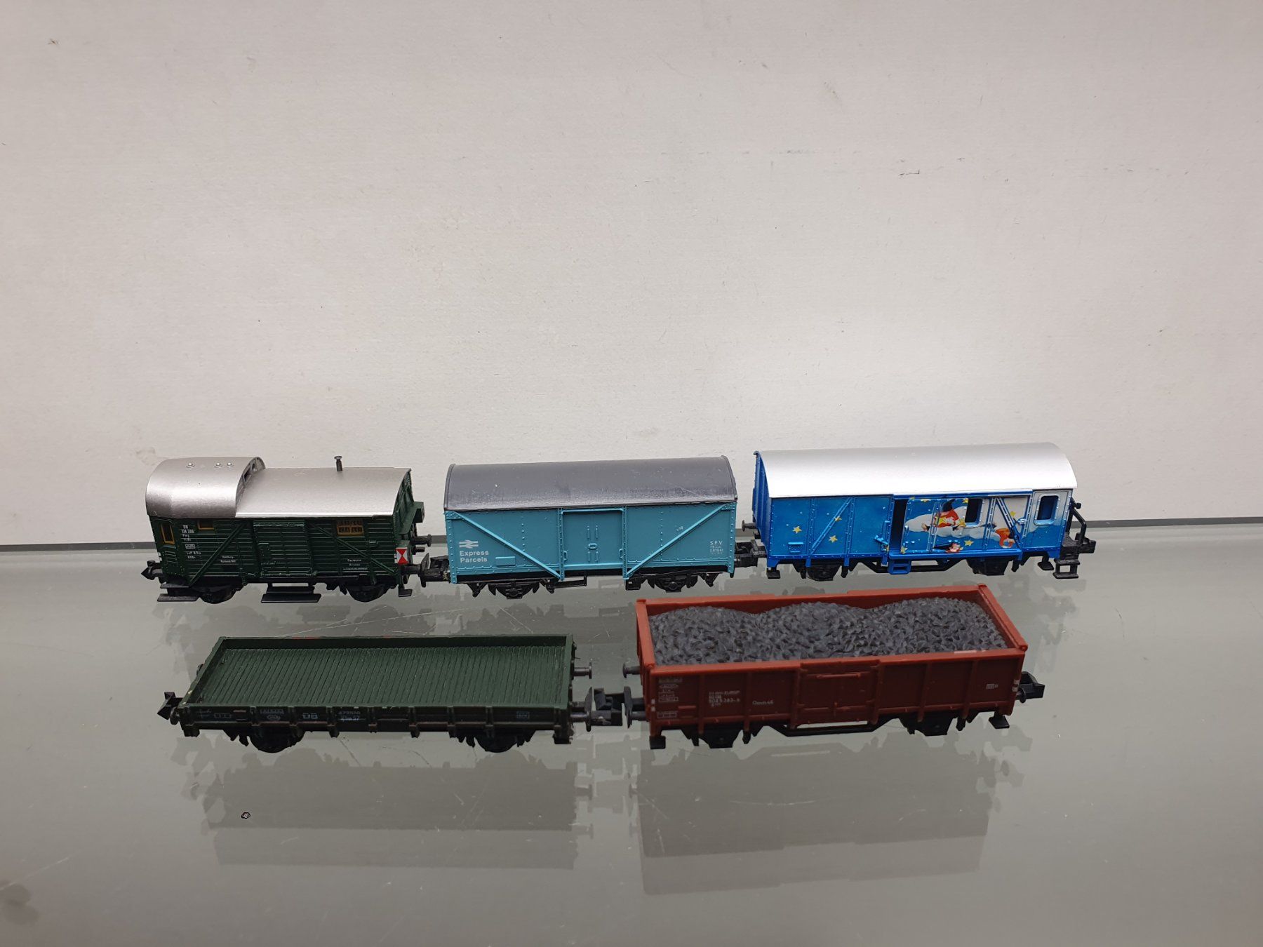 Trix Modellini di ferrovie: MINITRIX U.A.: LOT GÜTERWAGEN – Usato da Biglen venduto da taunus82