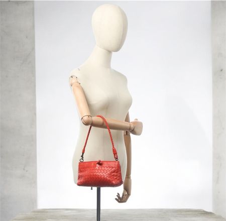 BOTTEGA VENETA Pochette Intrecciato Leder Terrakotta Rot