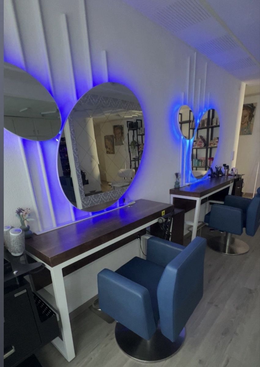 Poltrone: Coiffeur Stühle – Usato da Zürich venduto da Program.