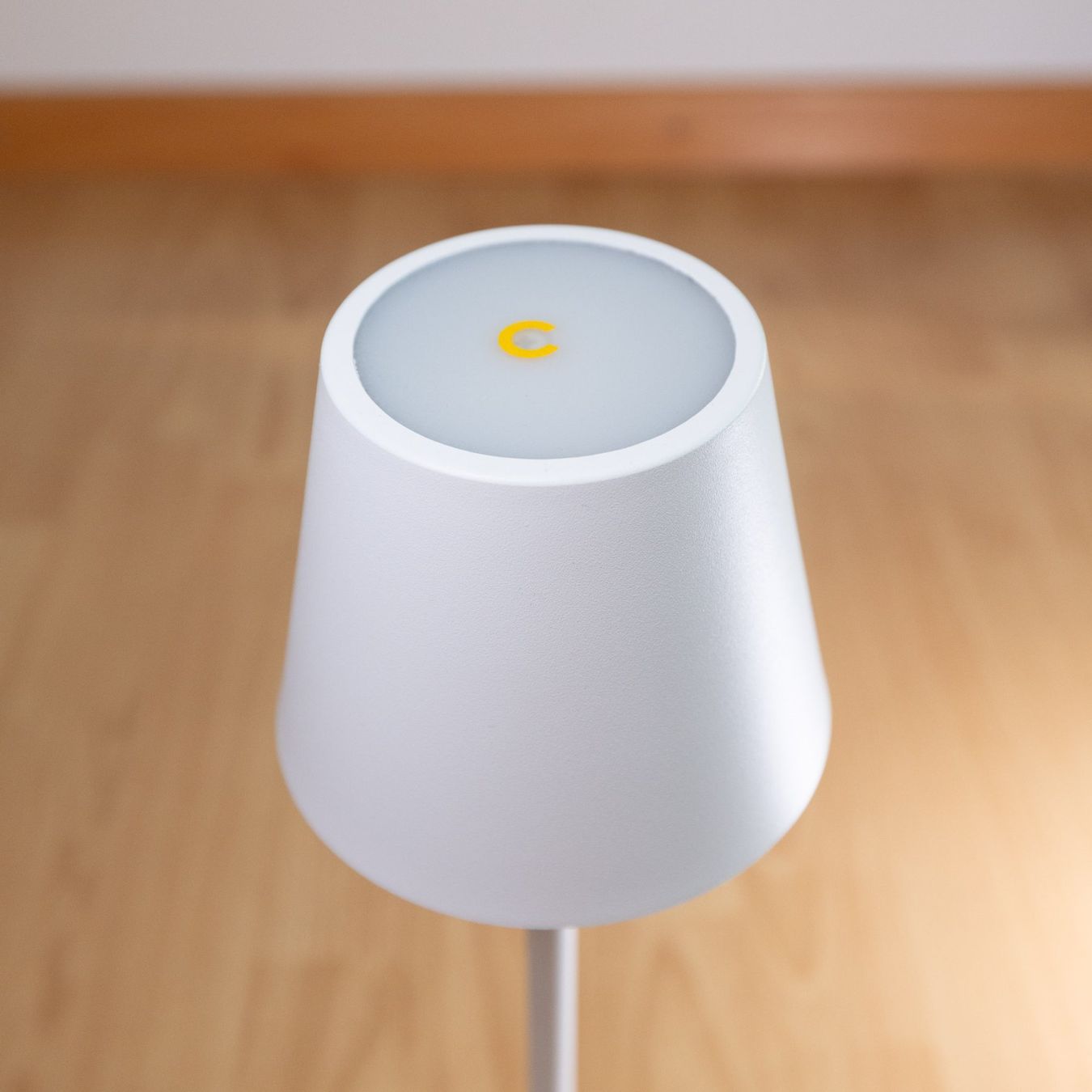 Lampade: LED Tischlampe, USB-C Anschluss – Nuovo (secondo la descrizione) da Port venduto da flo_hug 1