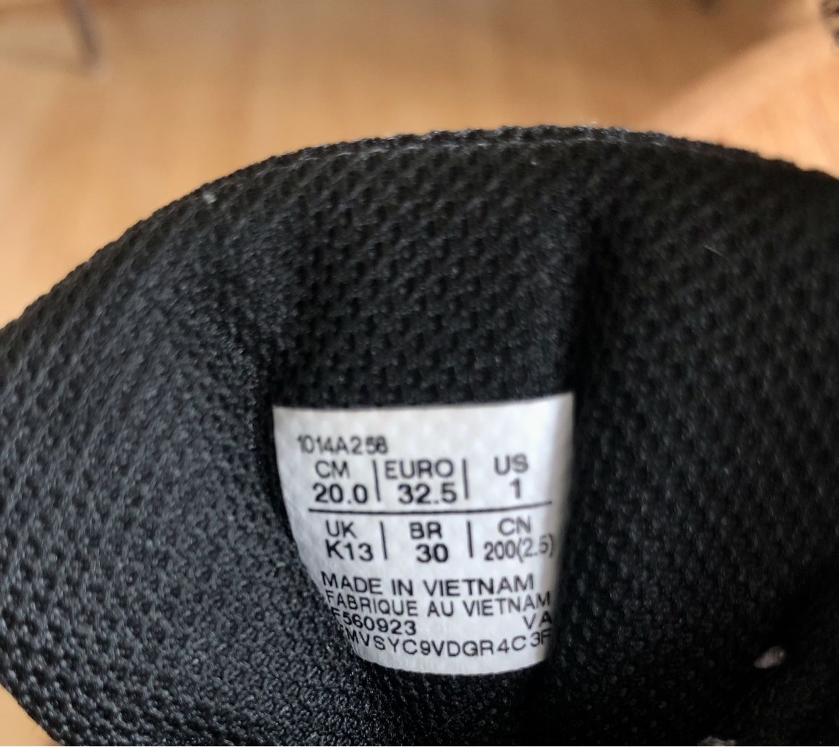Asics Scarpe da uomo: Asics Contend 32.5 – Usato da Zürich venduto da Majleen 2