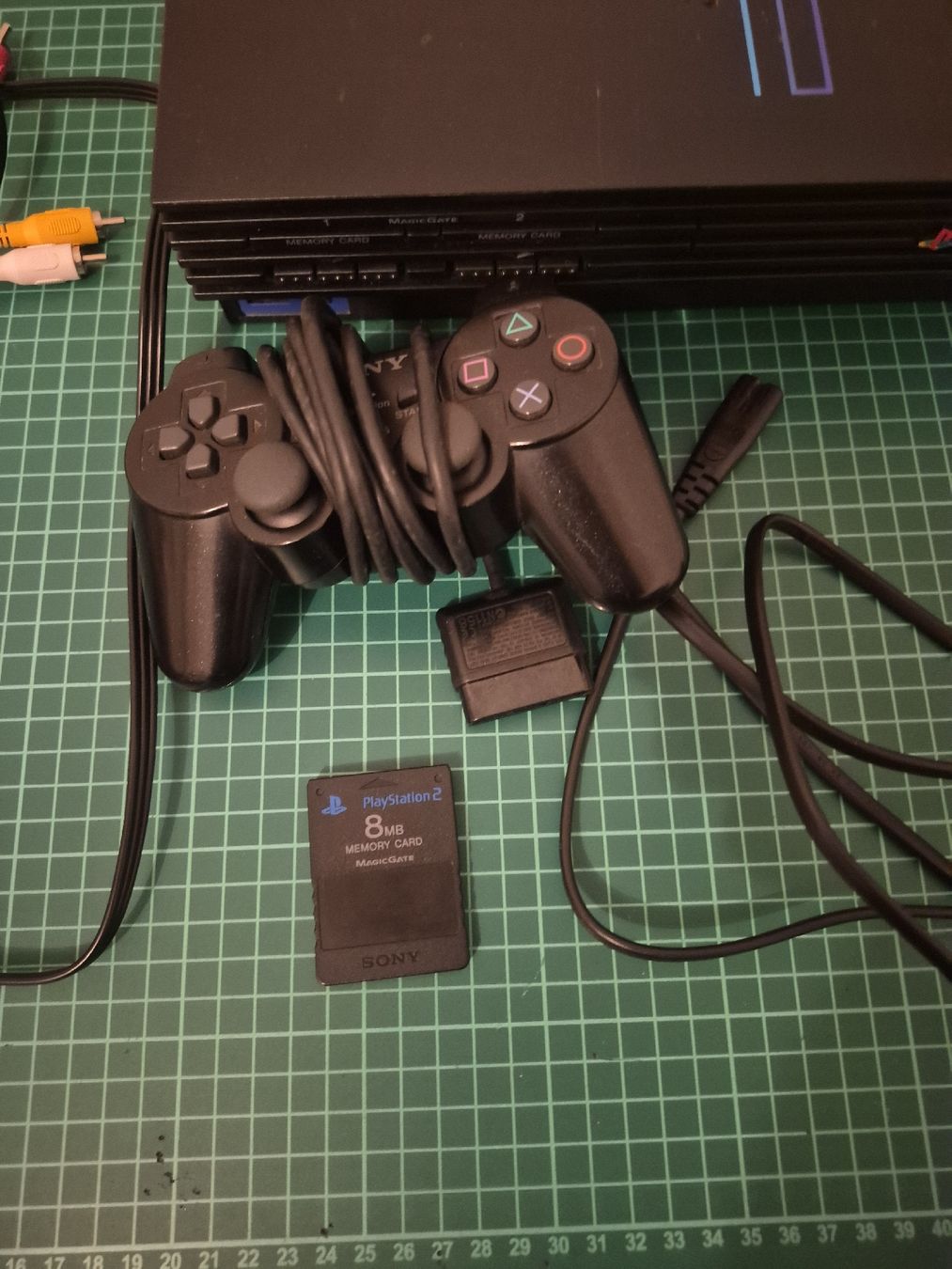 Sony Console: PlayStation 2 (PS2) Console - Bundle, Tested & Working! (57) – Usato da Meyrin venduto da Retro-GZ 1