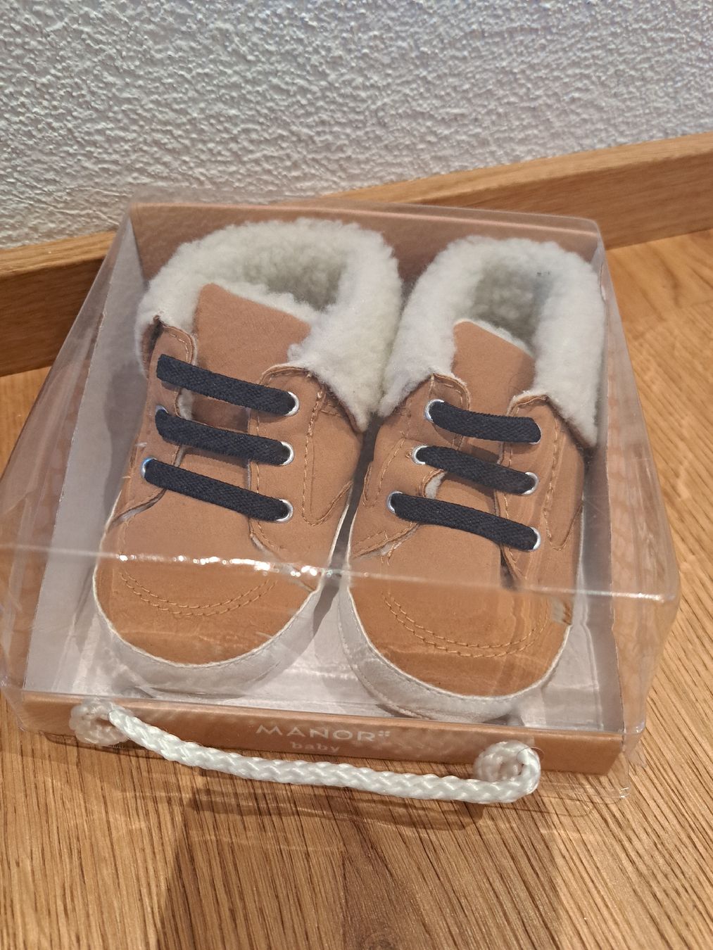 Manor Scarpe per ragazzi: Manor Baby Schuhe, 12-18 M – Usato da Zell LU venduto da starlight_