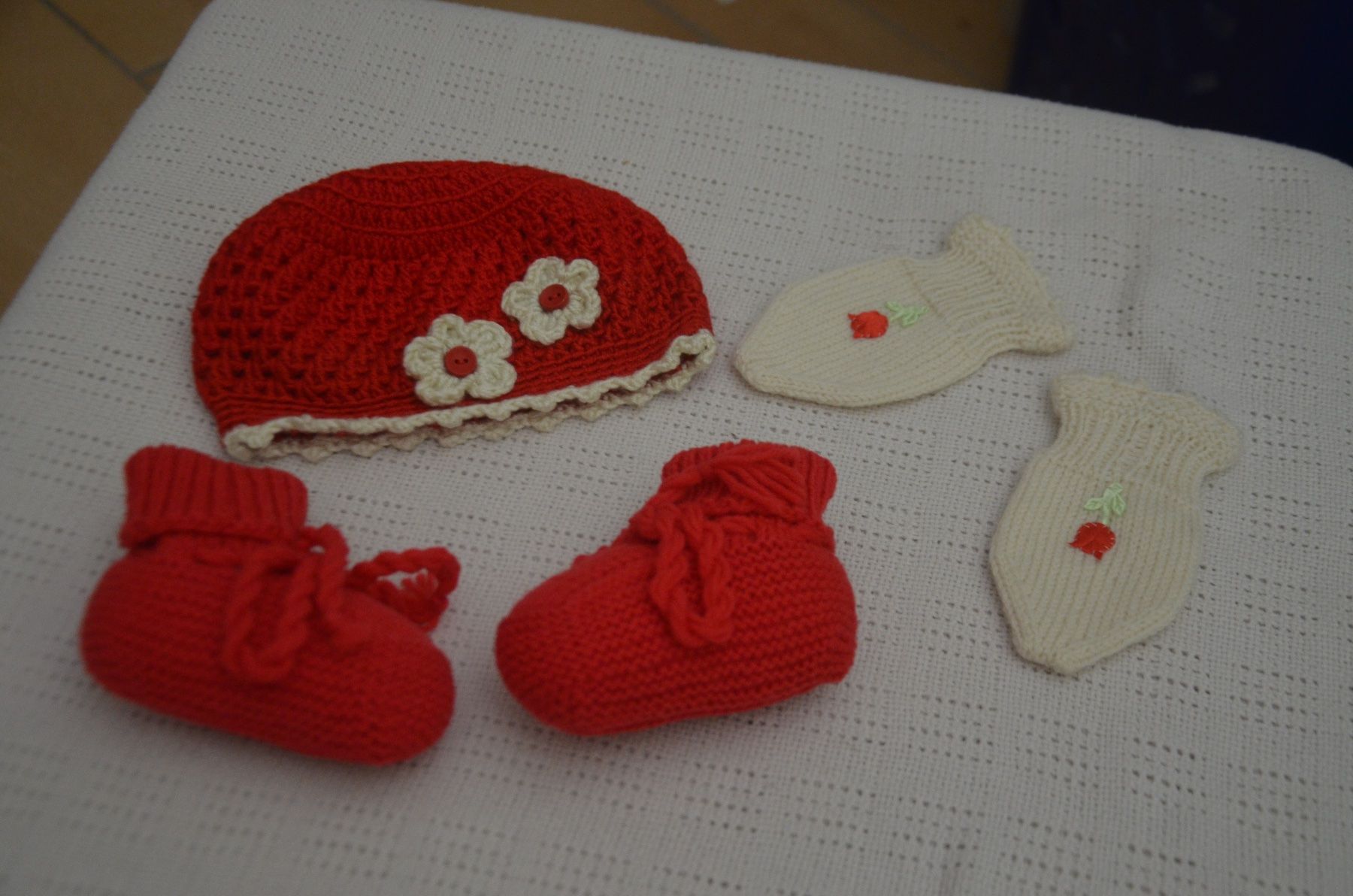 Ensembles coordonnés: TAILLE 62 - BABY SET NEU – Neuf avec emballage d'origine à Chiasso par Dolly015