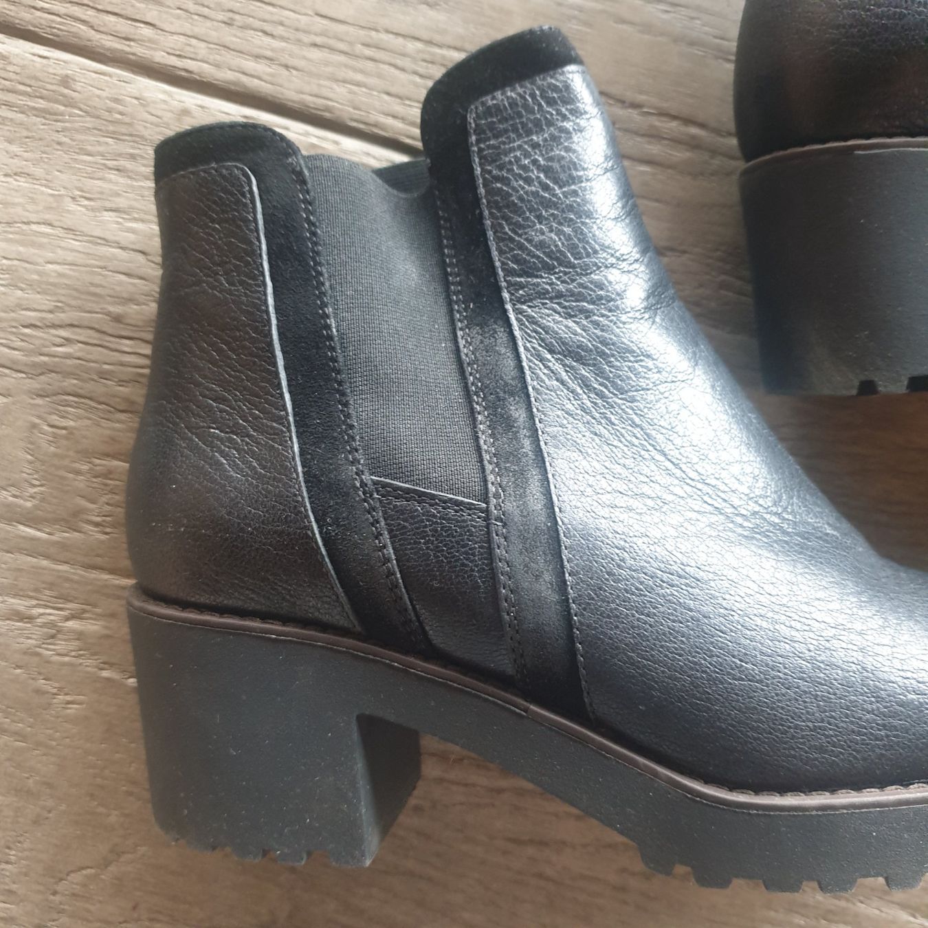 Hogan Damenschuhe: 🐸 HOGAN 37.5 LEDERSTIEFELETTE / STIEFELETTE / BOOT – Gebraucht aus Môtier (Vully) von Frogs 4