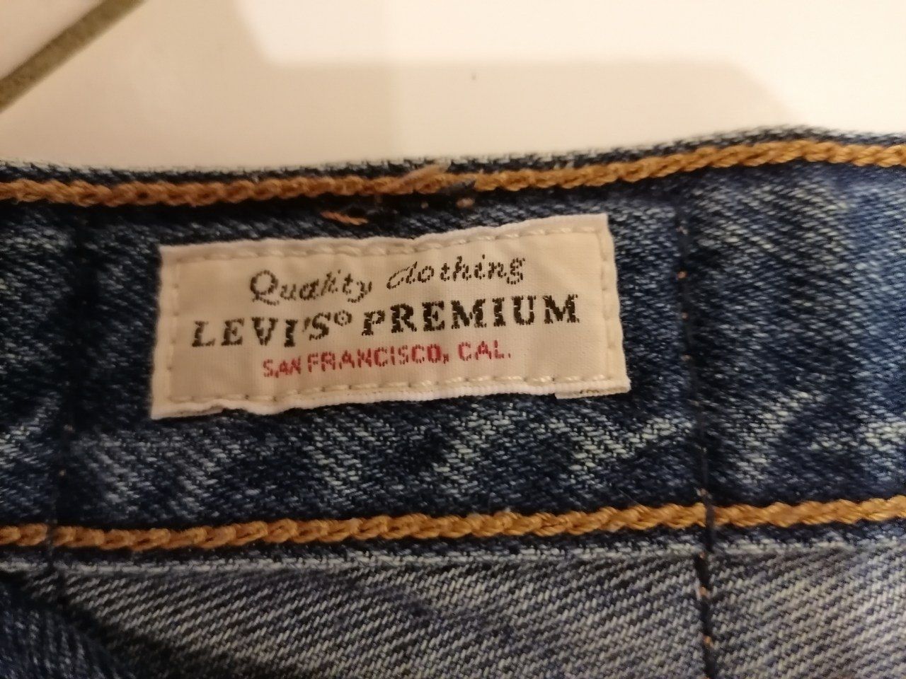 Levi's Jeans: Jeans Levi's W24 L27 – D'occasion à Ste-Croix par Sporchet 5