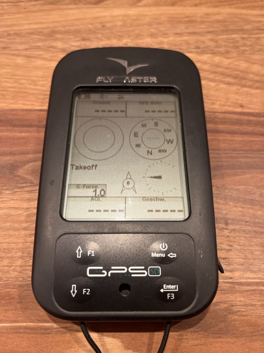 Sport dell'aria & Aquiloni: Flymaster GPS SD Flugcomputer schwarz guter Zustand – Usato da Schübelbach venduto da Senerich 1