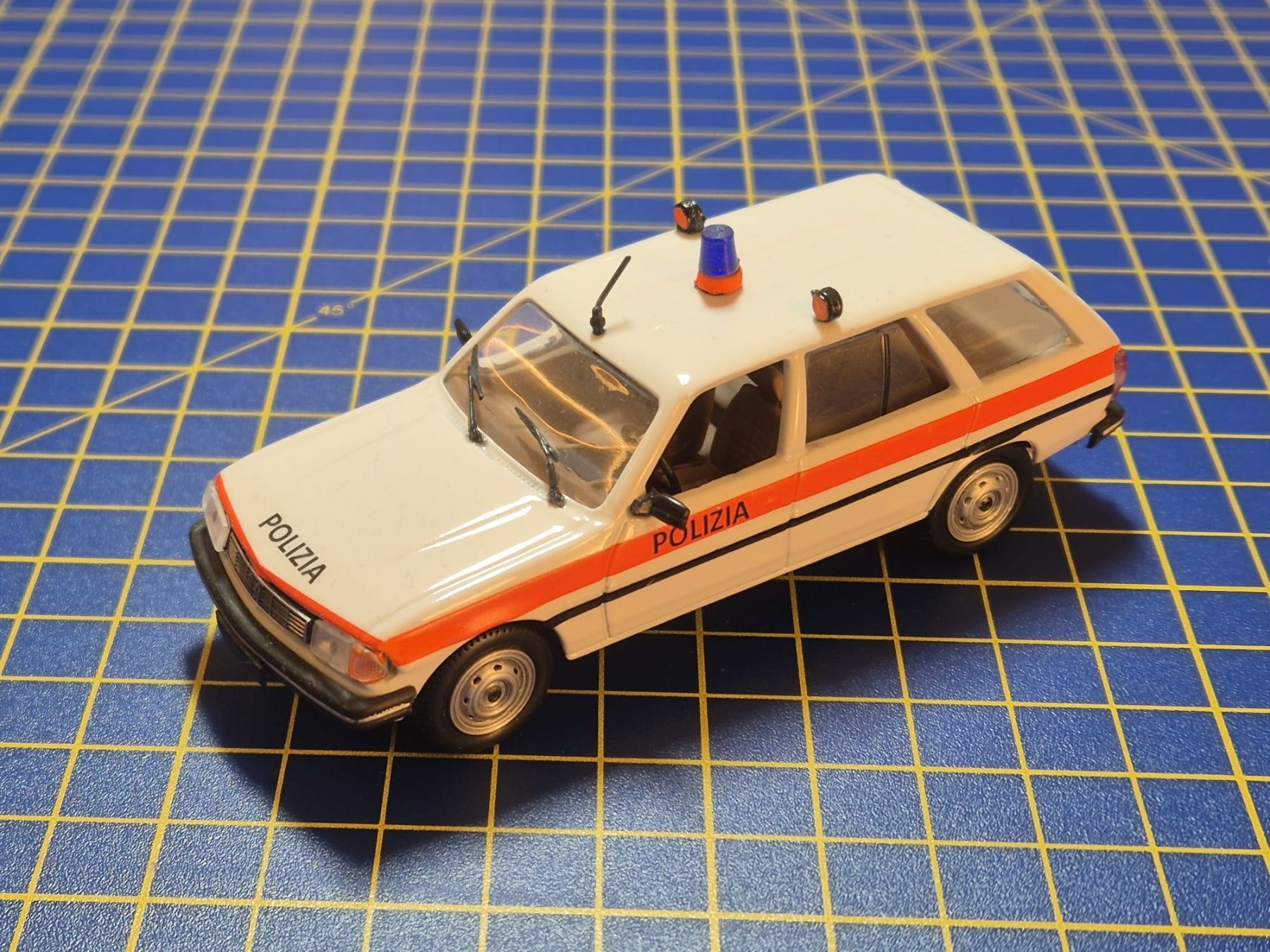 Peugeot Modellini d'auto: Peugeot 305 Gemeindepolizei Ascona 1:43 – Usato da Lachen SZ venduto da myr_qk5y