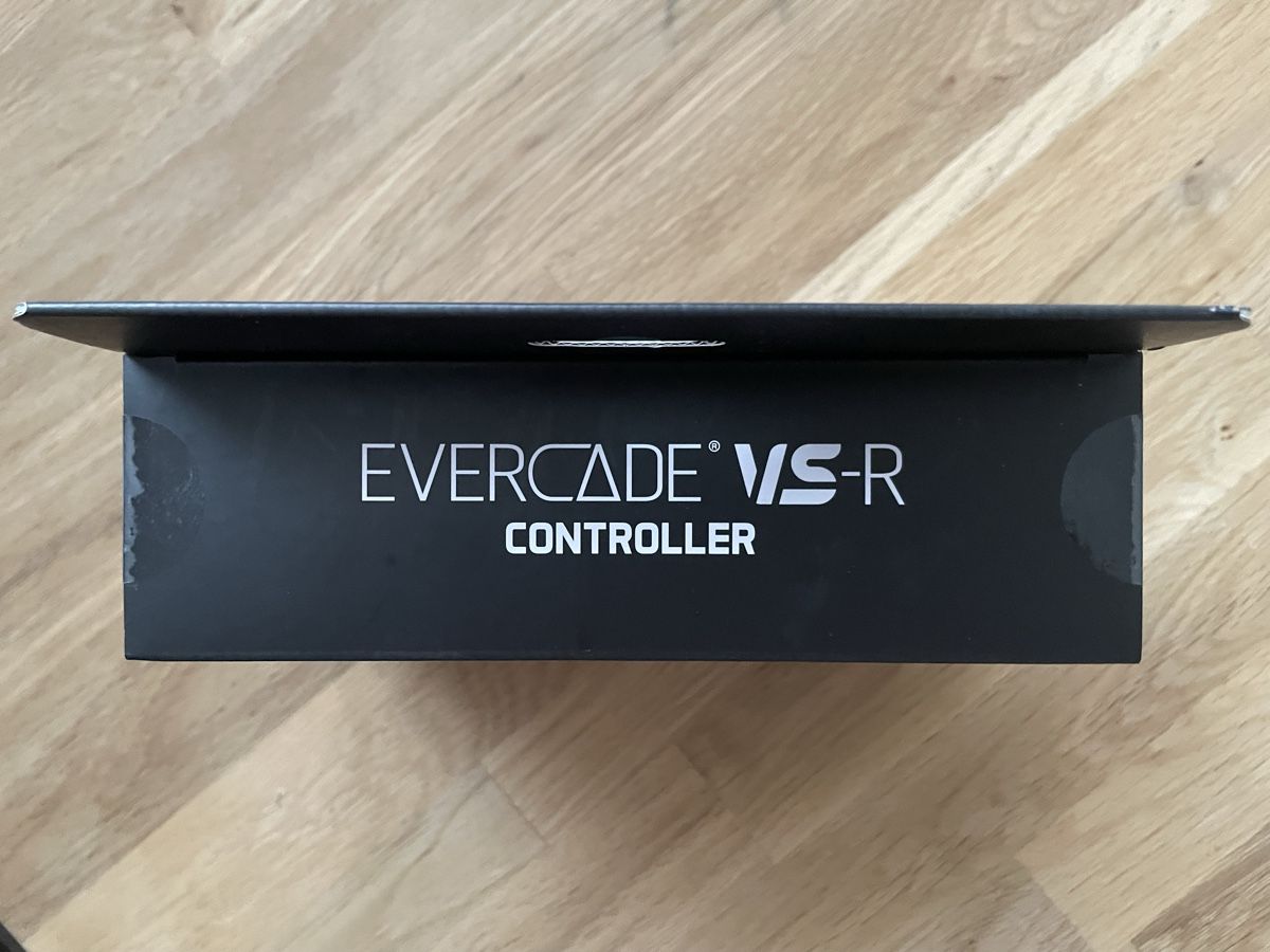 Controller: Evercade VS-R Controller  – Nuovo e nell'imballaggio originale da Belp venduto da beardman 2