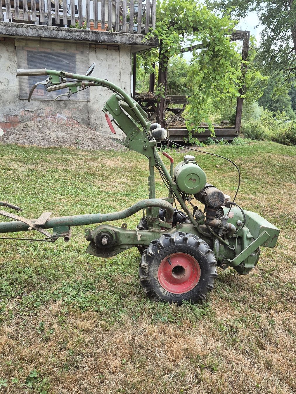 Agria Traktoren: Agria Universal Typ 1600 mit 3 Seiten Kipper  – Gebraucht aus Dürrenäsch von Noeliboeli 3
